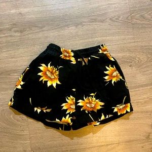 Flower shorts